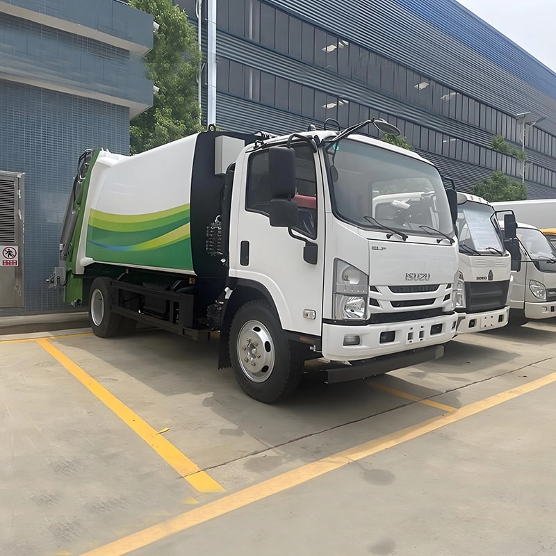 Isuzu Compressed Garbage Truck Front Side View