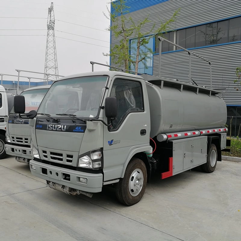 Isuzu Gaslione Transport Truck Side View