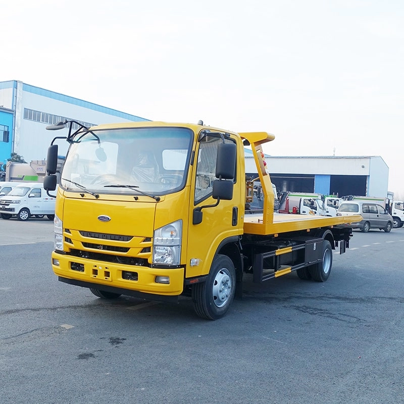 Isuzu Rollback Wrecker Vehicle Front View