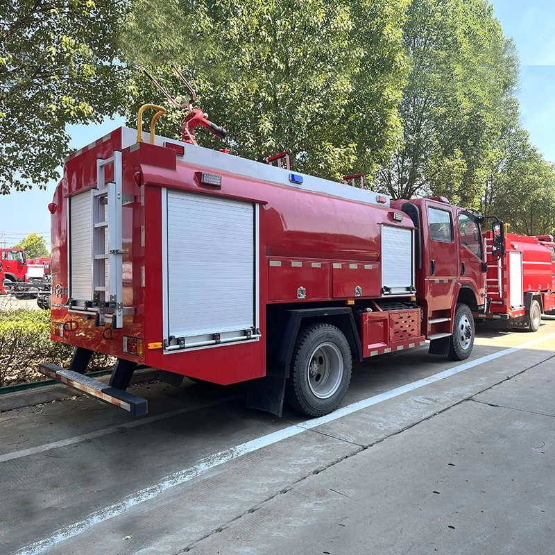 Isuzu Off Road Fire Fighting Truck Back View