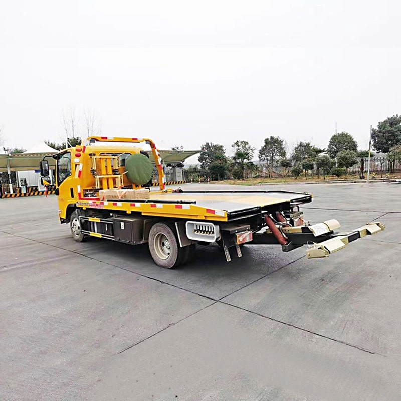 Isuzu Rollback Wrecker Truck Back View